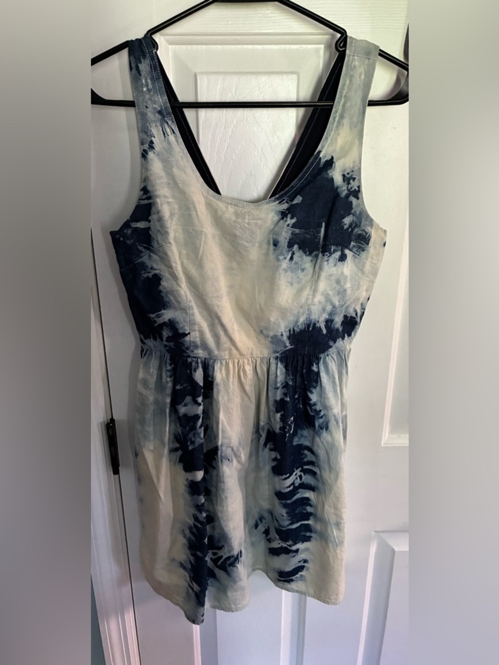 American Eagle Outfitters Blue and Cream Floral Tie-Dye Tank Dress